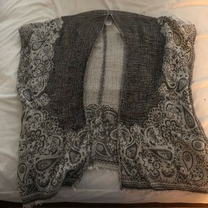 Adorable American Eagle woven shrug